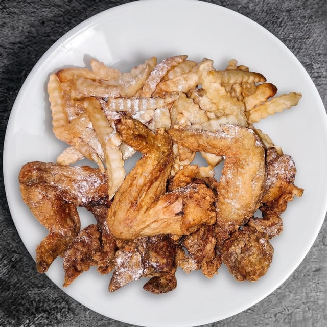 8. Gizzard & Wings Combo.